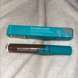 Thrive buildable blur creaseless concealer in Very Deep (warm)